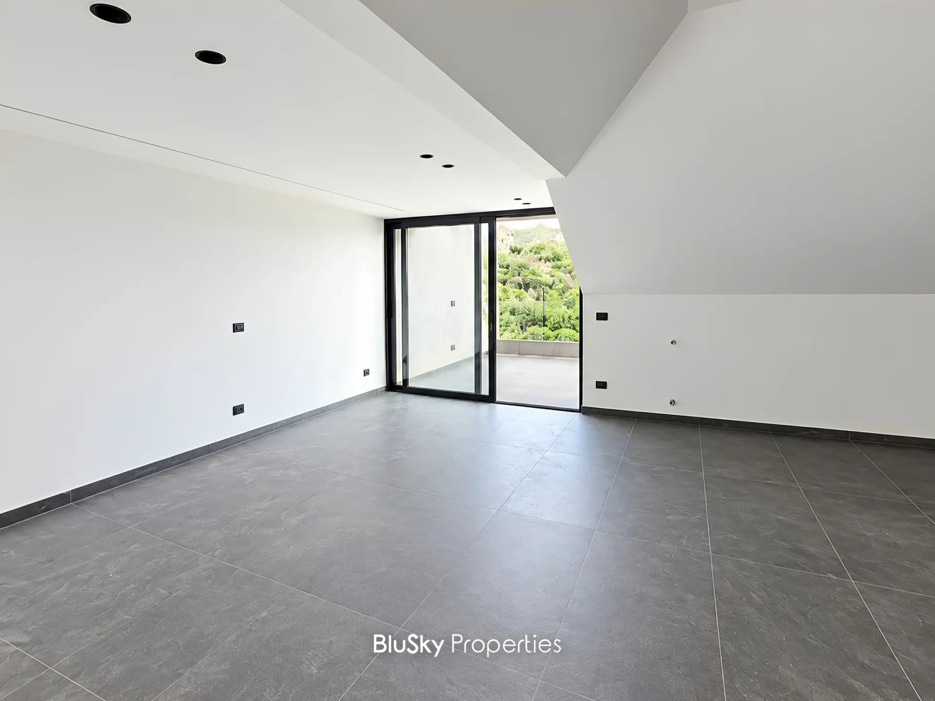 Apartment for sale in Ouyoun