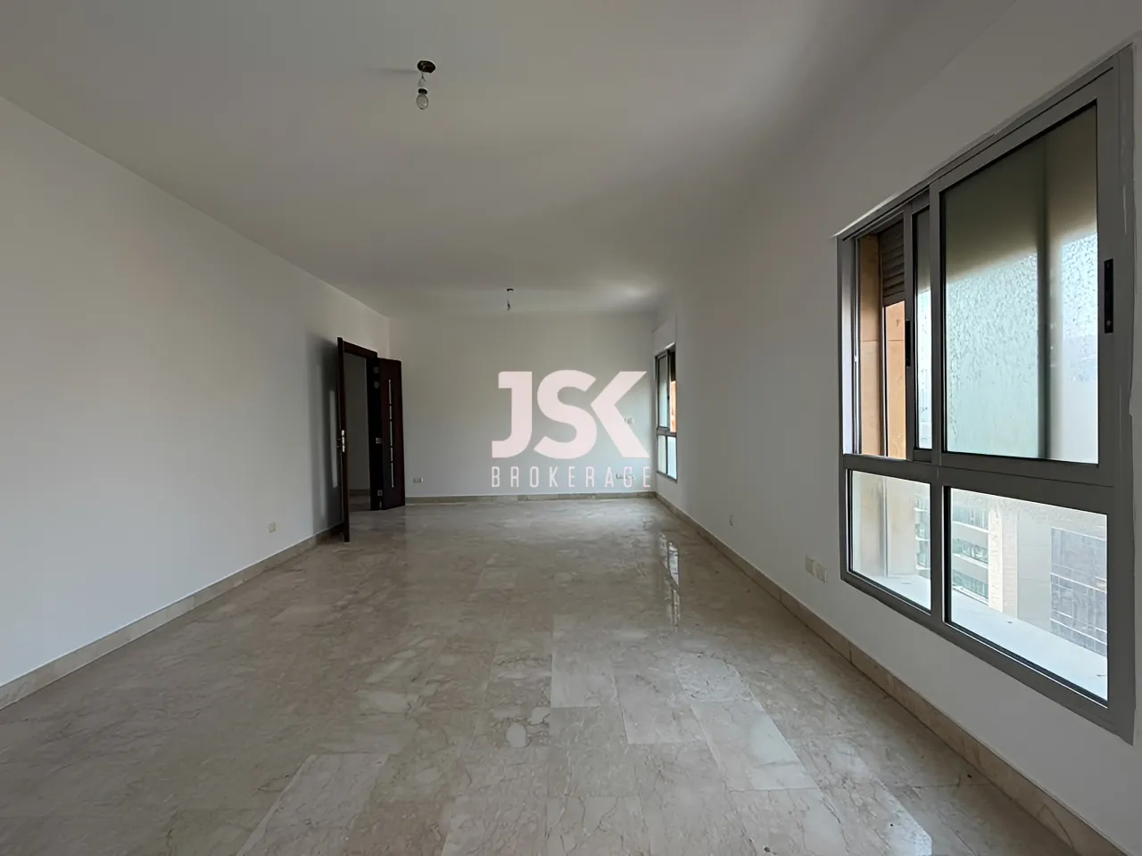 Apartment for Sale in Achrafieh - 3 bed