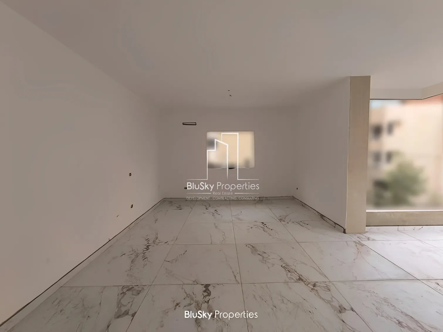 Apartment for Sale in Awkar