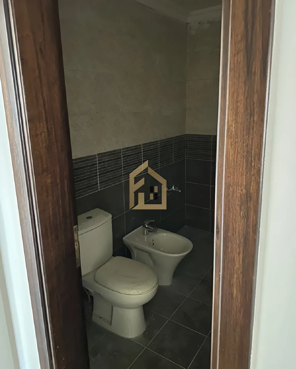 Apartment for sale in Ballouneh, Lebanon - 3 bed, 2 bath
