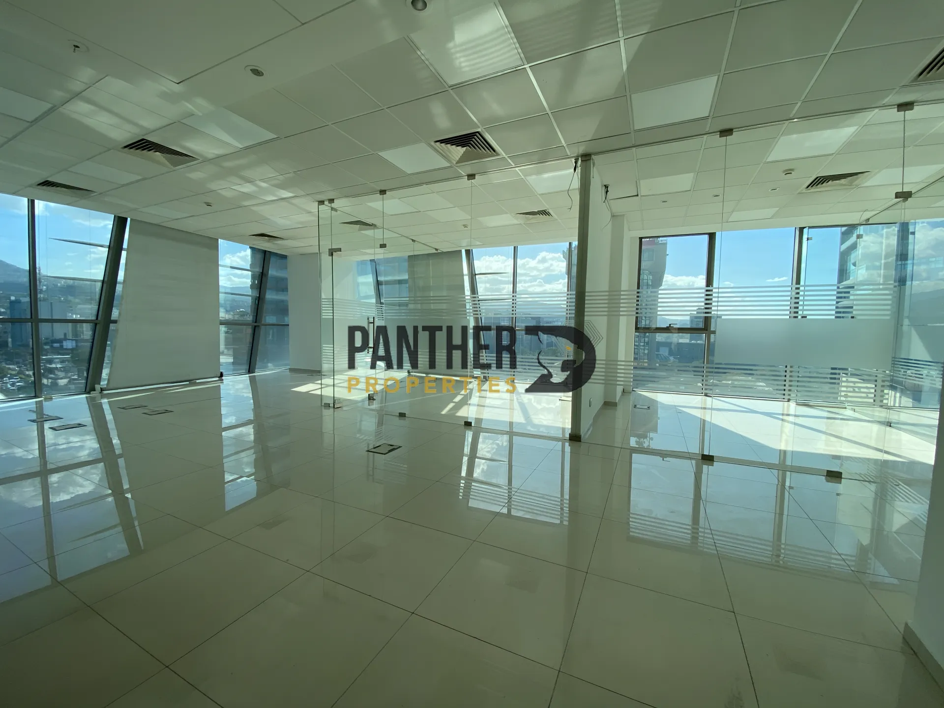 Office for rent in Horch tabet, lebanon