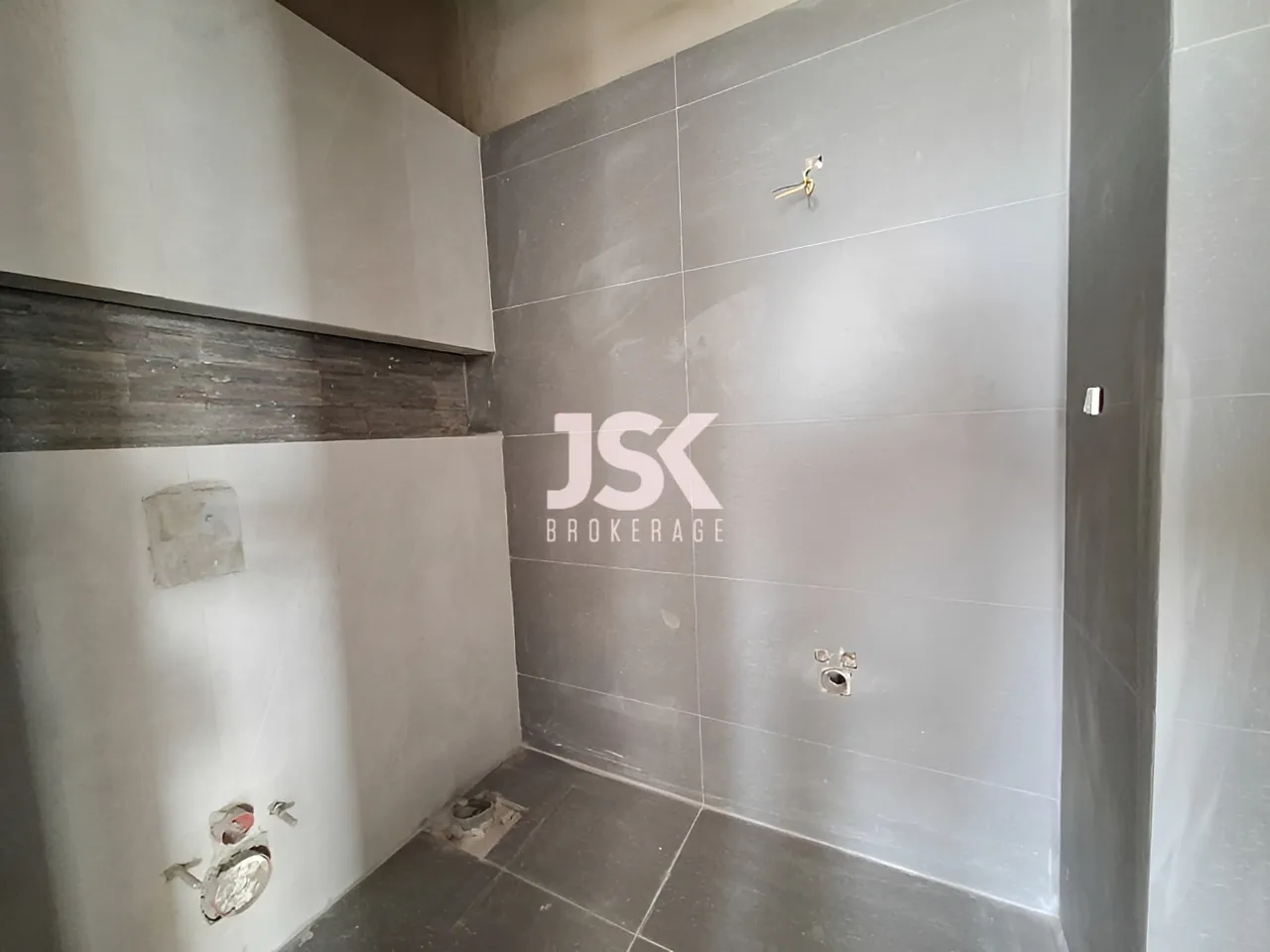 Apartment for Sale in Ghadras