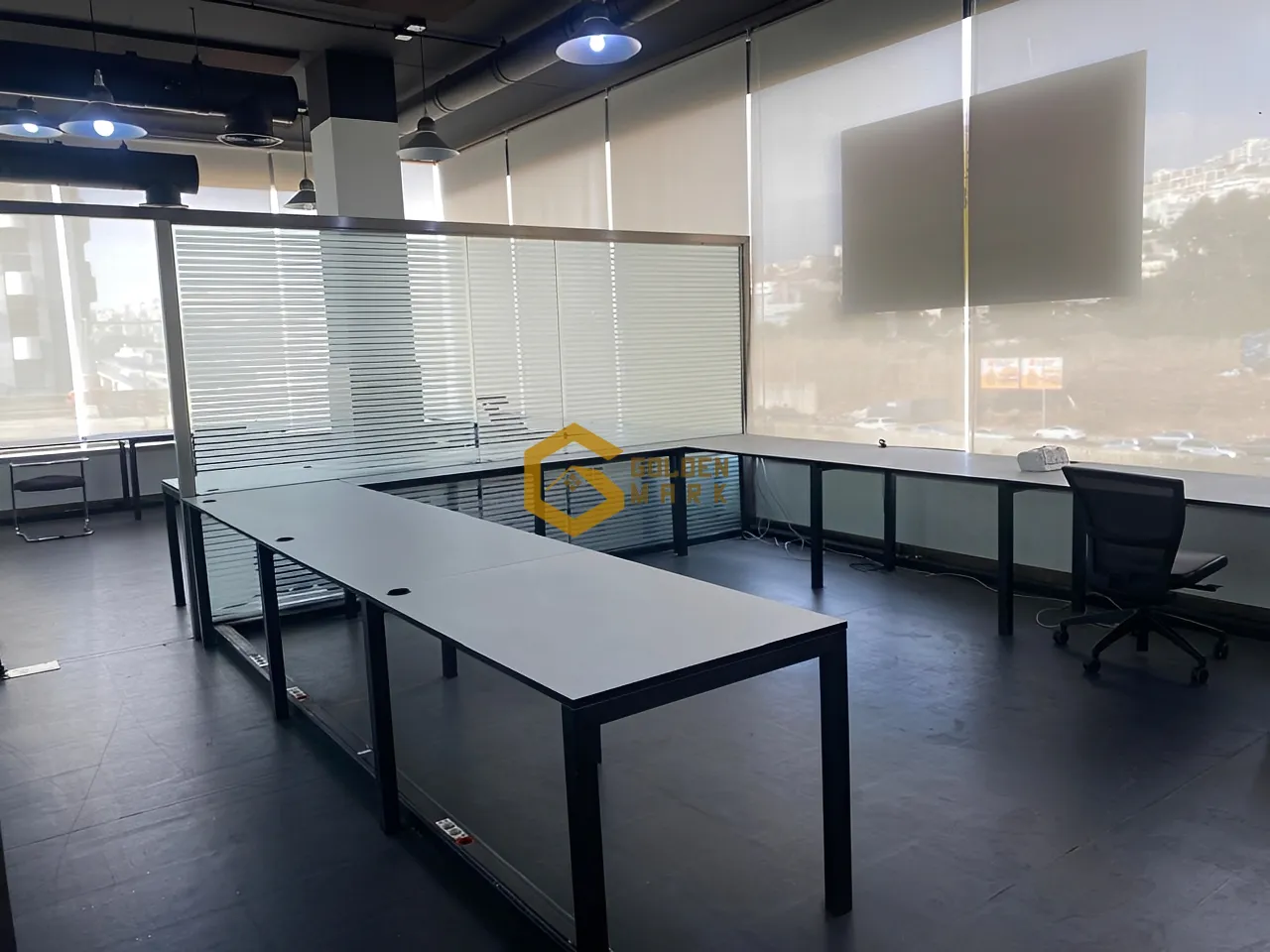 Office for rent in Dbayeh