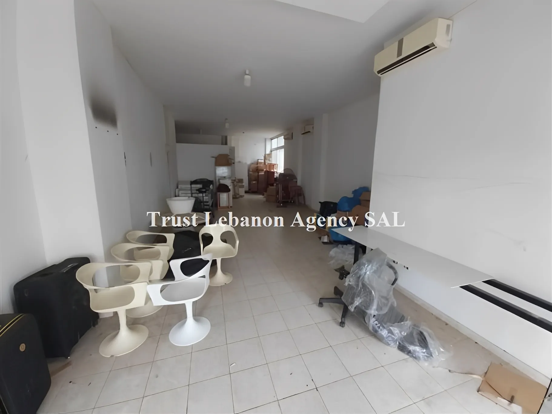 Shop for sale in Metn, Tilal Ain Saadeh