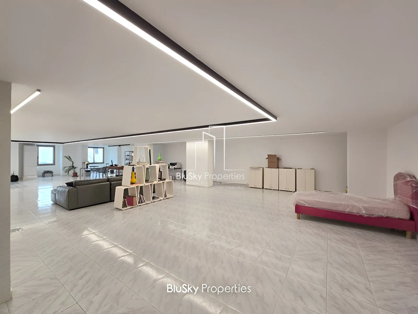 Office for sale in Mansourieh