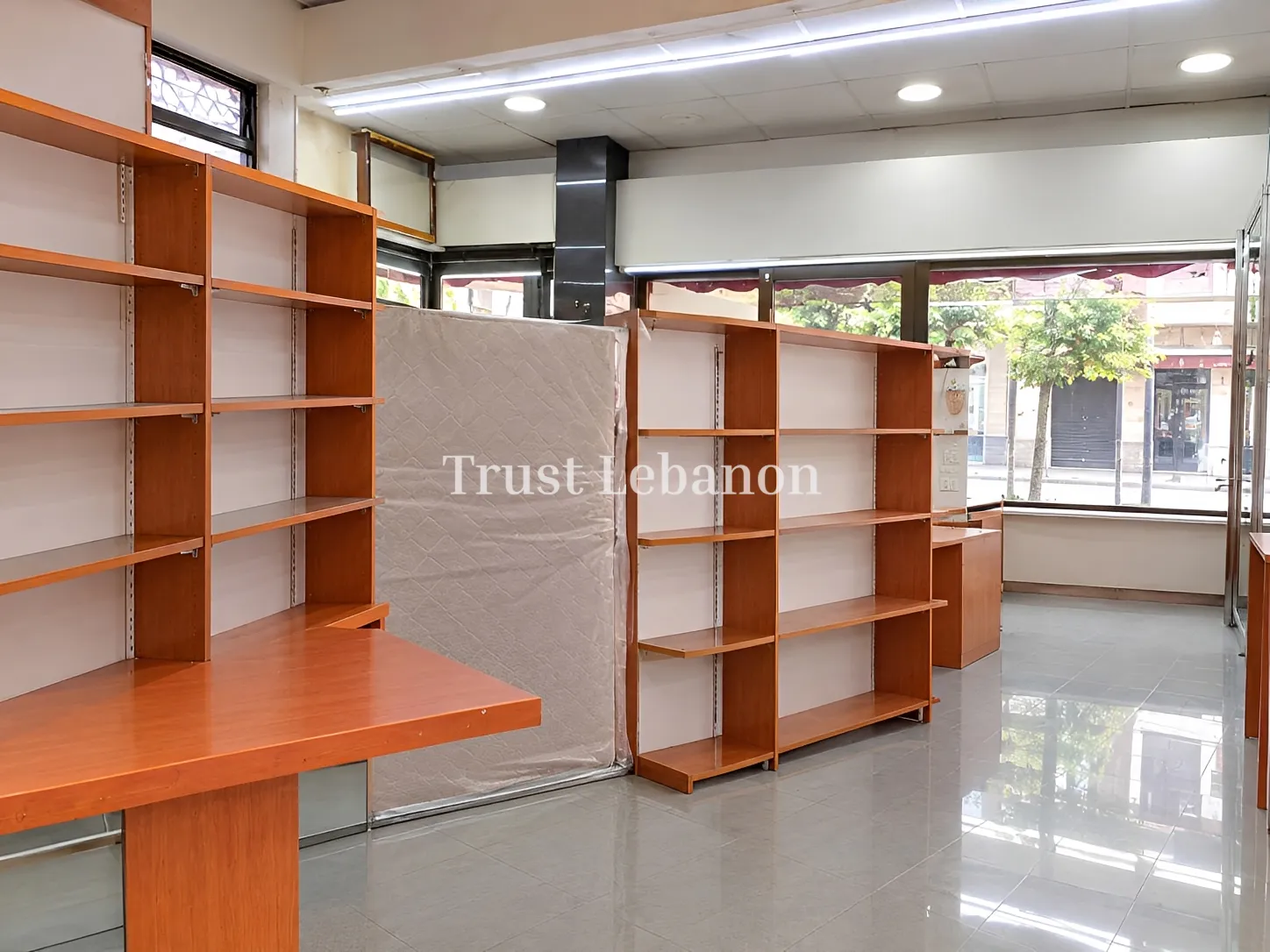 Shop for rent in Achrafieh