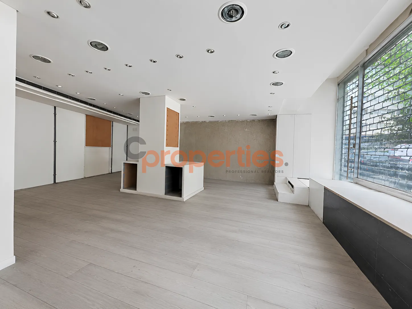 Shop for rent in Hamra, Beirut, Lebanon