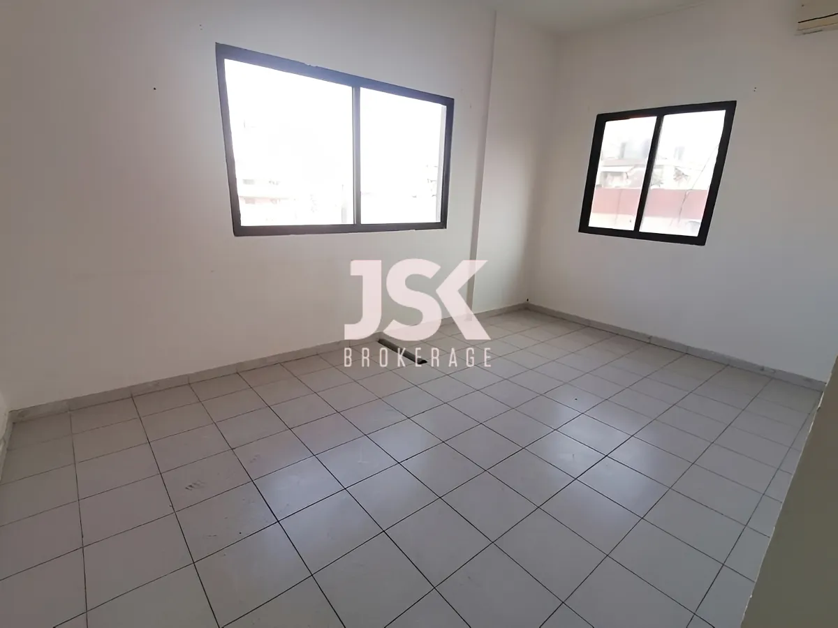 Office for rent in Baouchriyeh