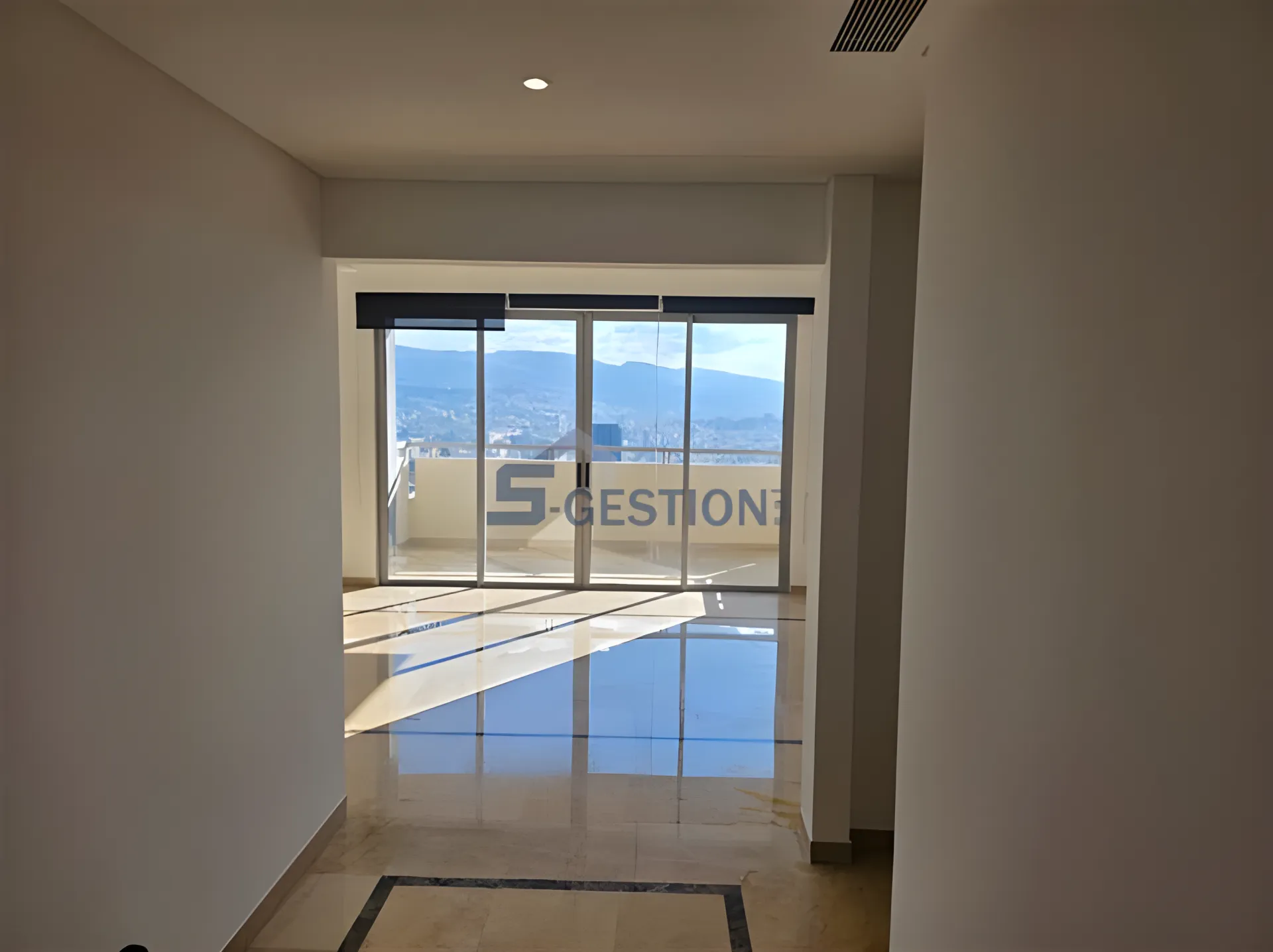 Apartment for Rent in Achrafieh - 3 bed, 3 bath