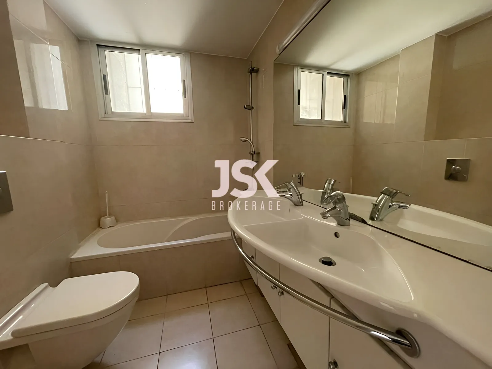 Apartment for Rent in Ras Beirut
