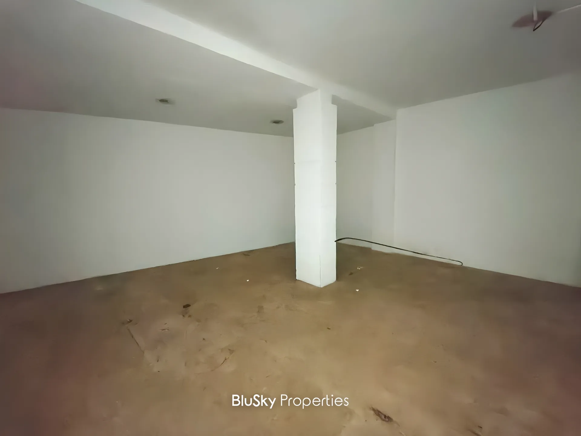 Shop for rent in Jal El Dib