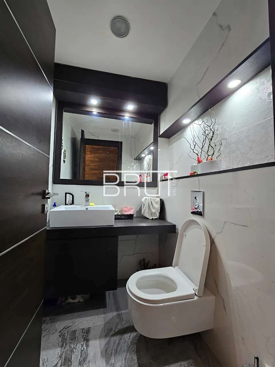 Duplex for Sale in Ballouneh