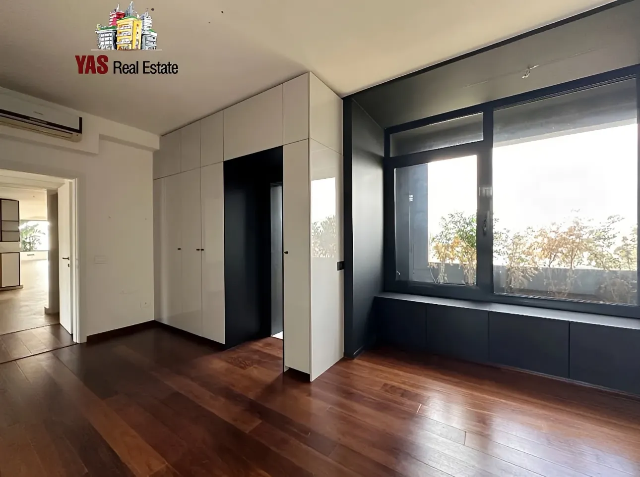 Apartment for Sale in Achrafieh - 3 bed, 4 bath