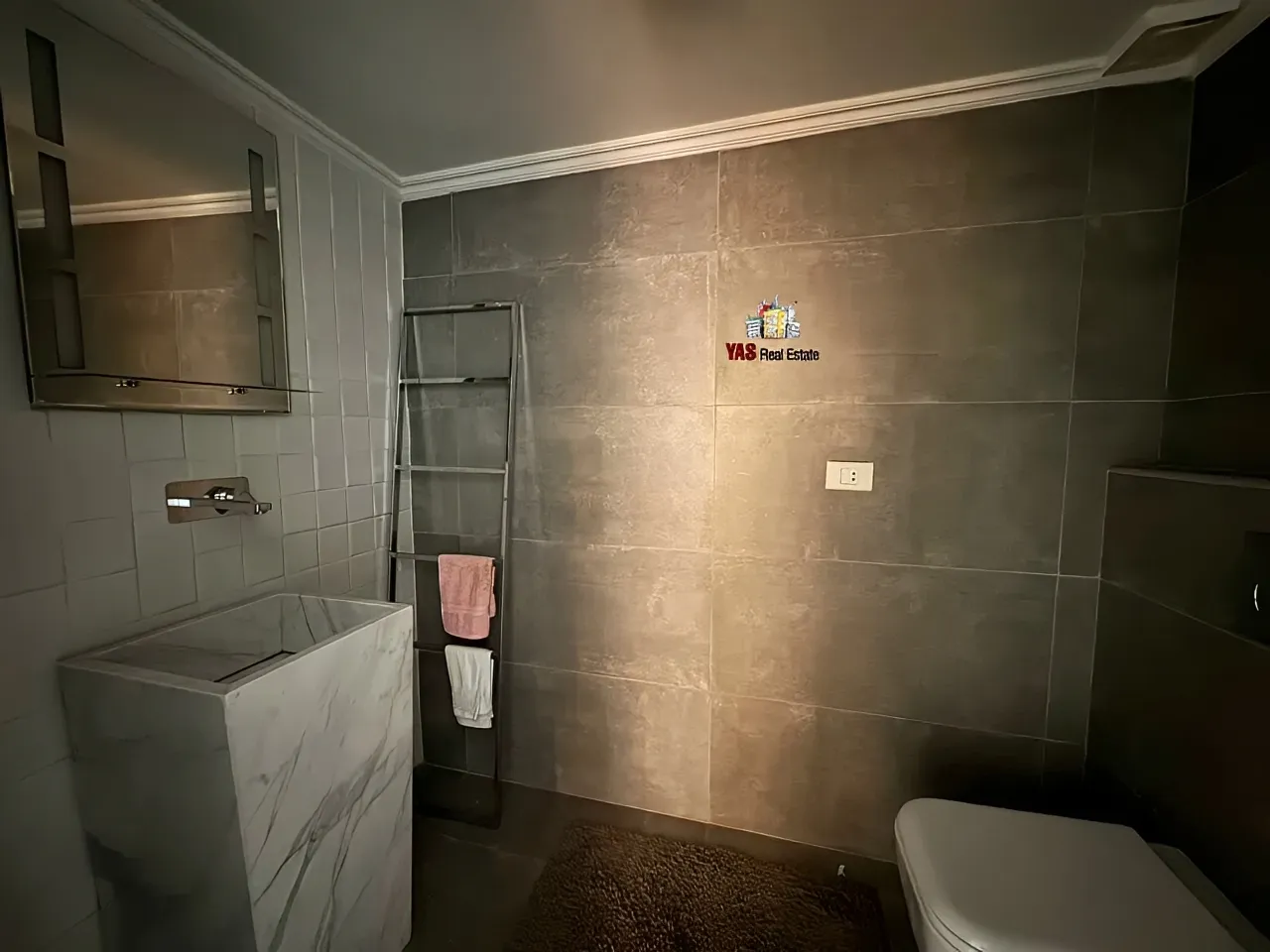 Apartment for Sale in Ballouneh