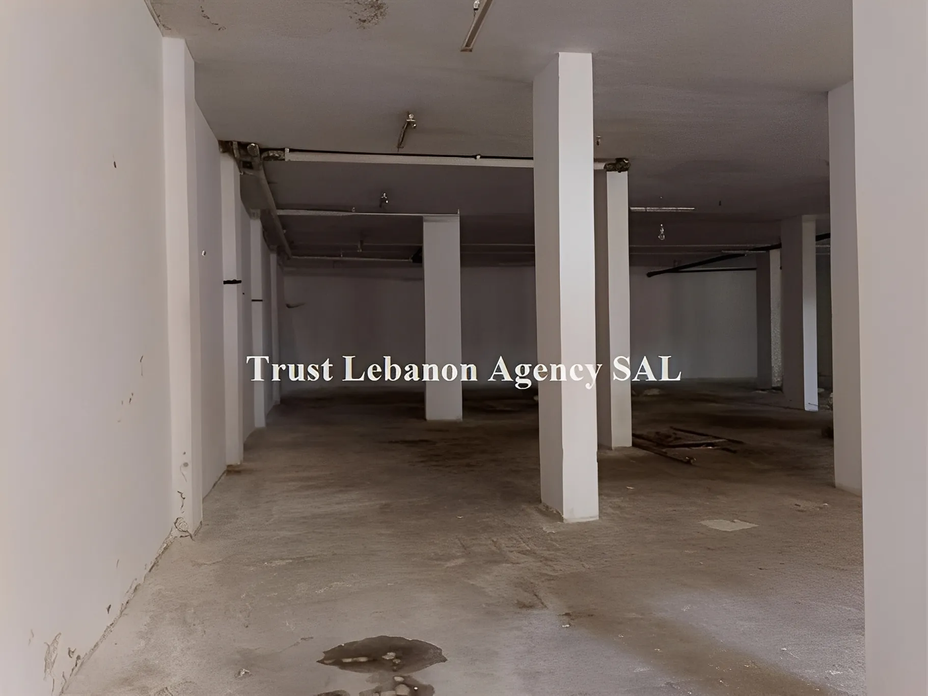 Warehouse for sale in Sabtiyeh