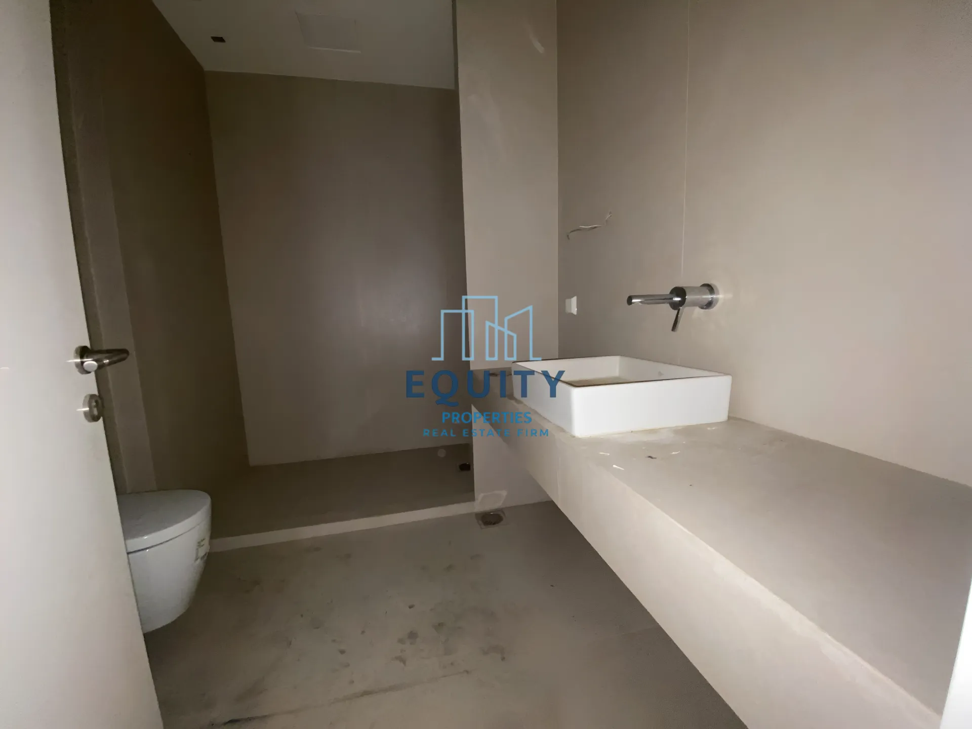 Apartment for Sale in Kraytem