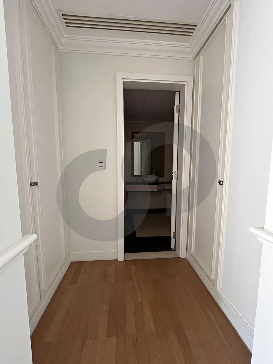 Apartment for Sale in Downtown, beirut - 3 bed, 3 bath