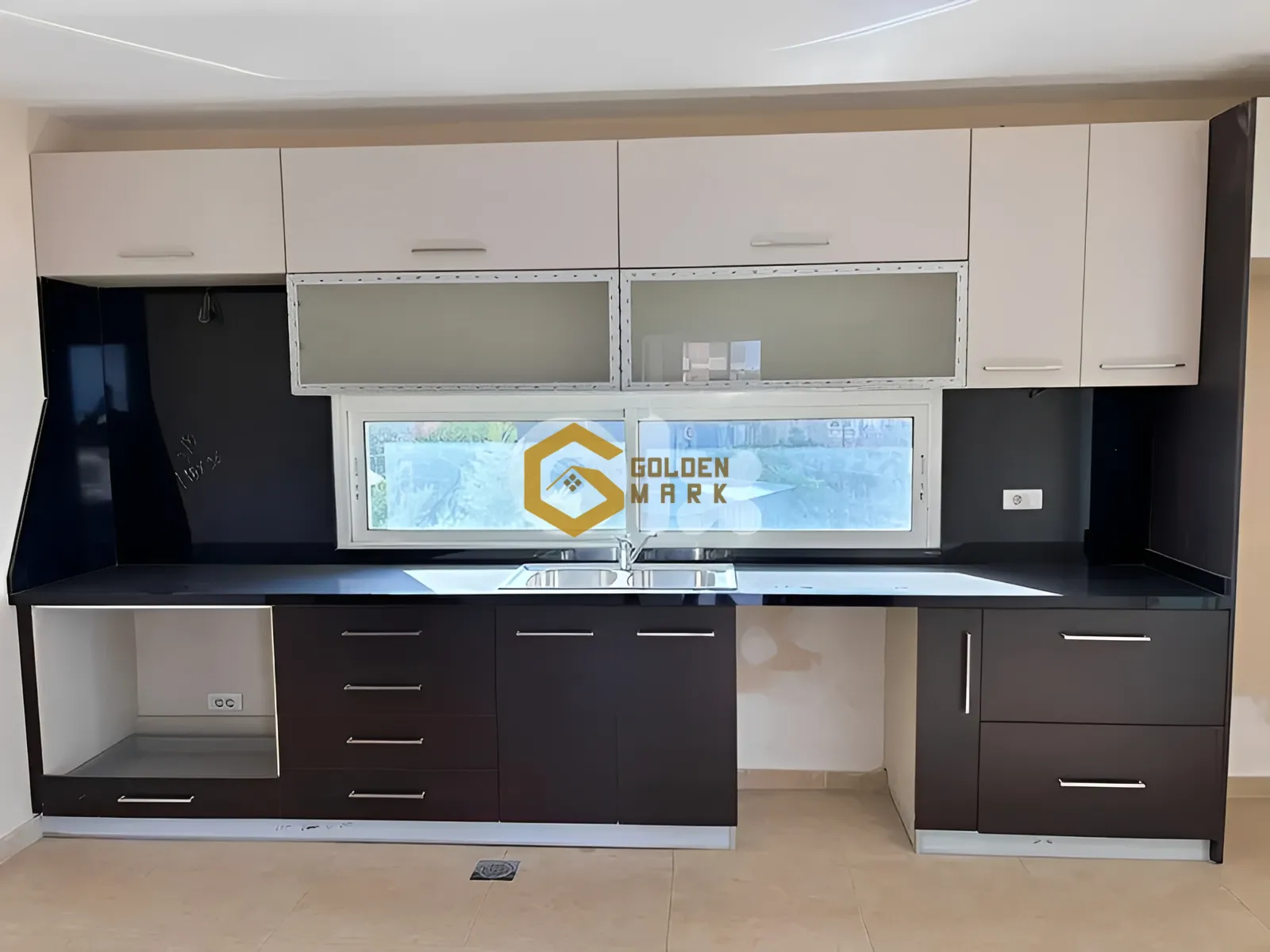Apartment for Sale in Haret Sakher
