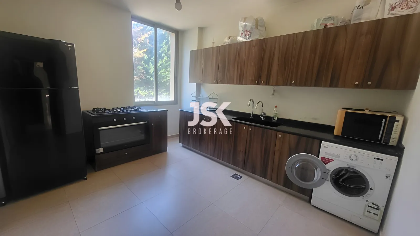 Apartment for Rent in Ballouneh