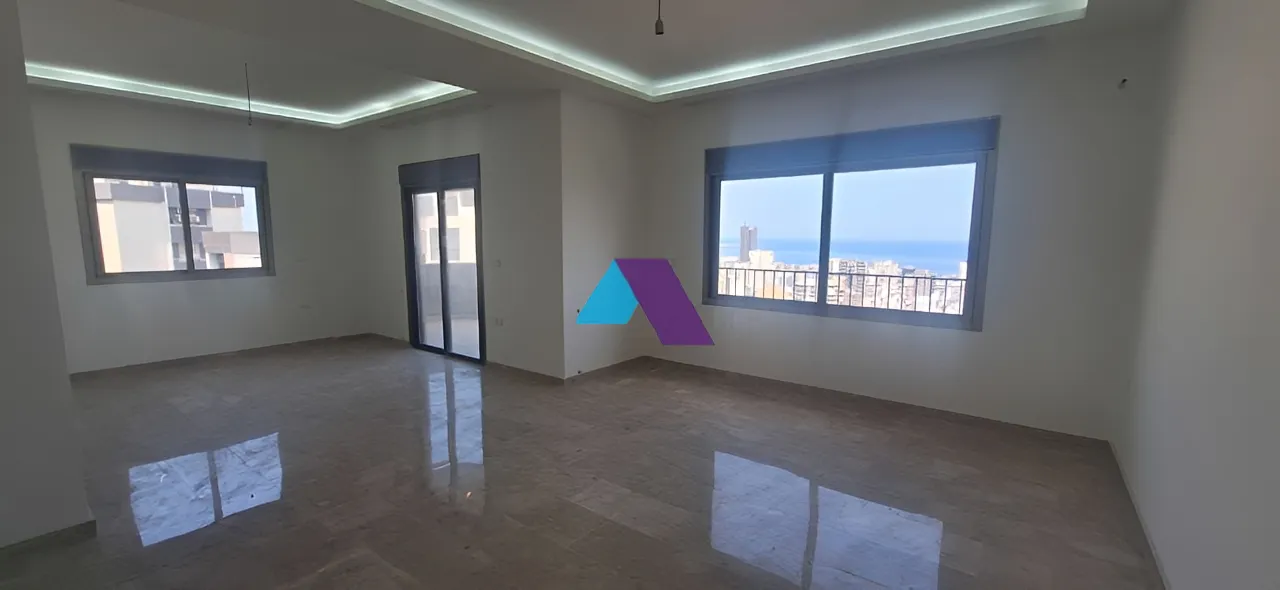 Apartment for Sale in Zalqa - 3 bed, 3 bath