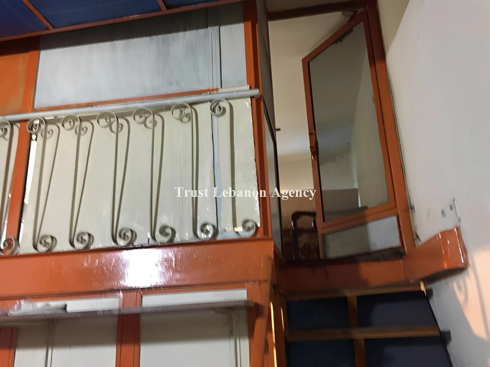 Office for sale in Metn, Dbayeh
