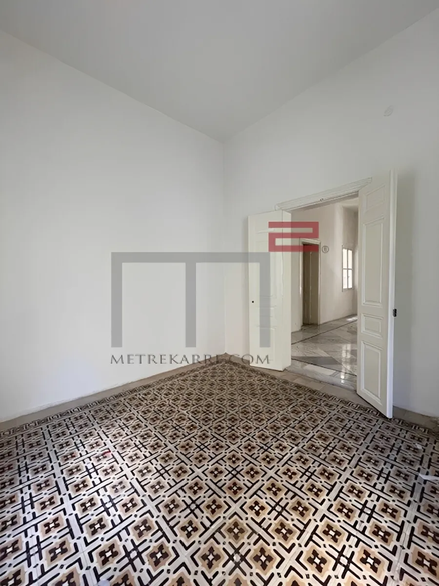 Office for rent in Gemmayzeh