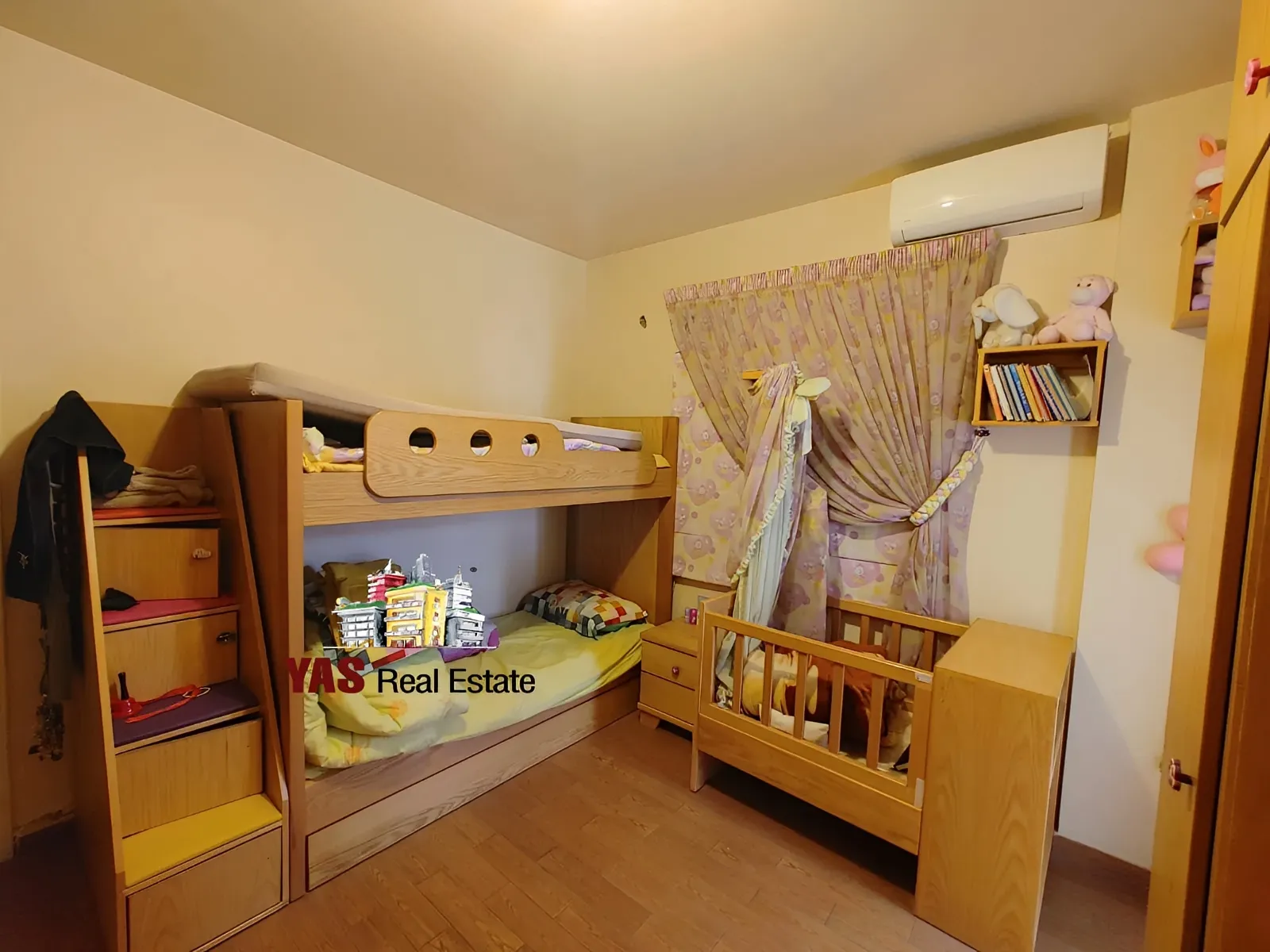 Apartment for Sale in Adonis - 3 bed, 2 bath