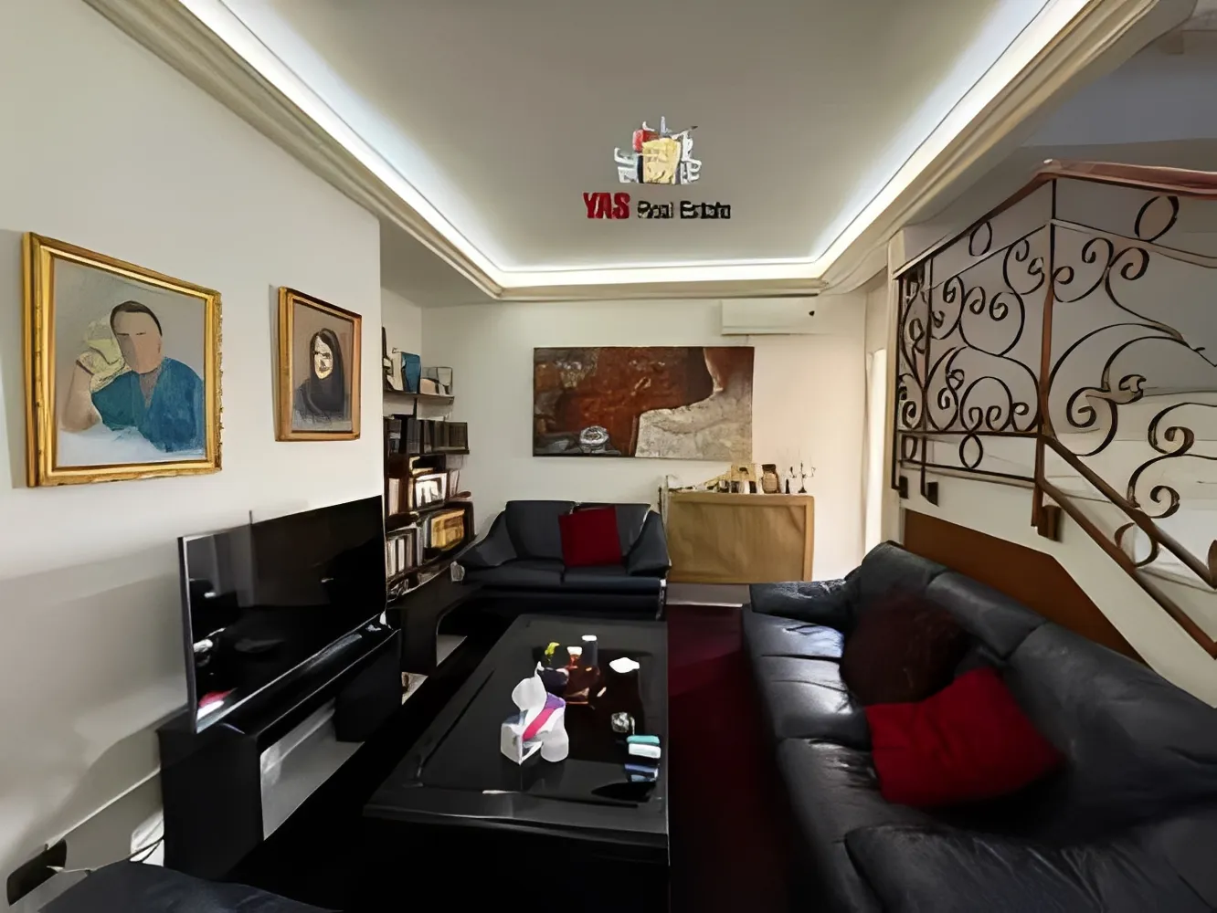 Apartment for Sale in Ballouneh - 4 bed, 4 bath