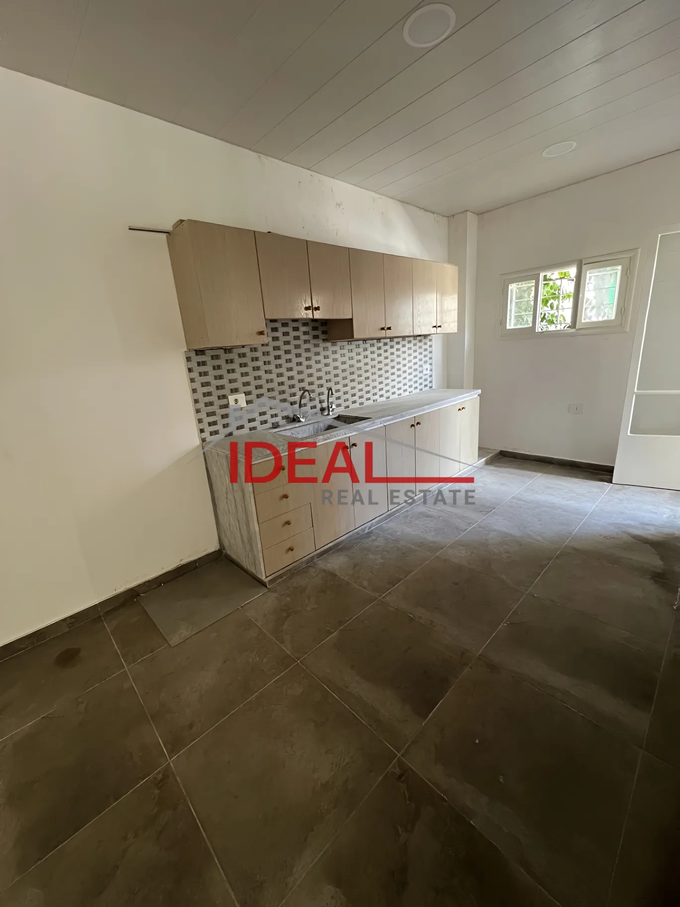 Apartment for rent in Jounieh, Lebanon - 3 bed, 2 bath