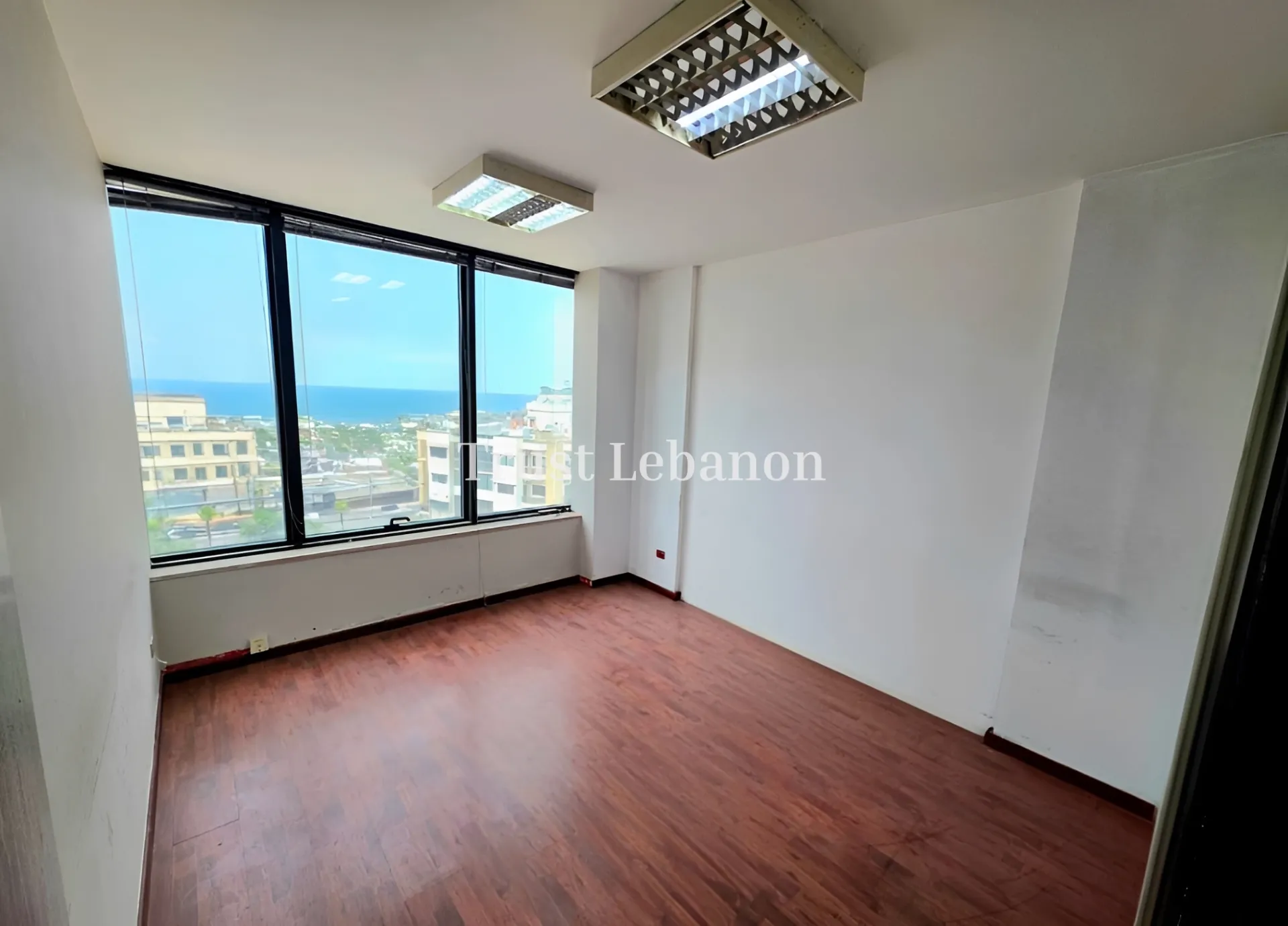 Office for rent in Jdeideh, Lebanon