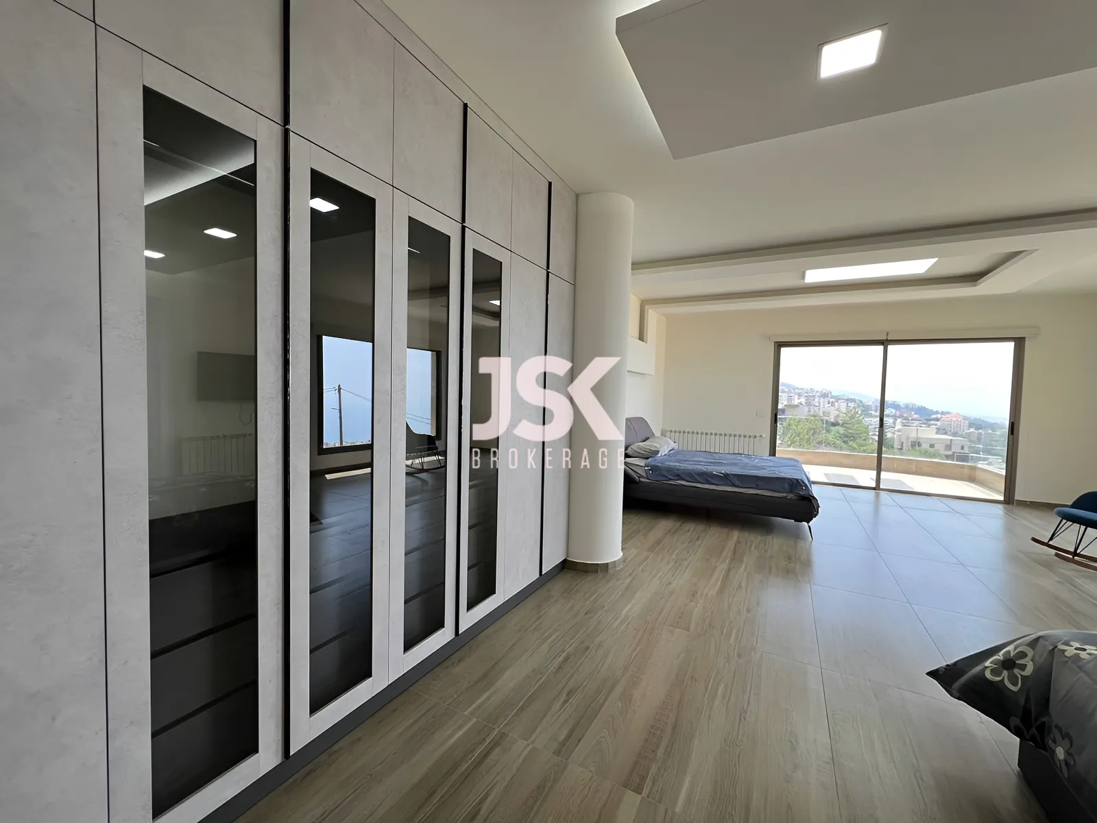 Villa for Sale in Blat