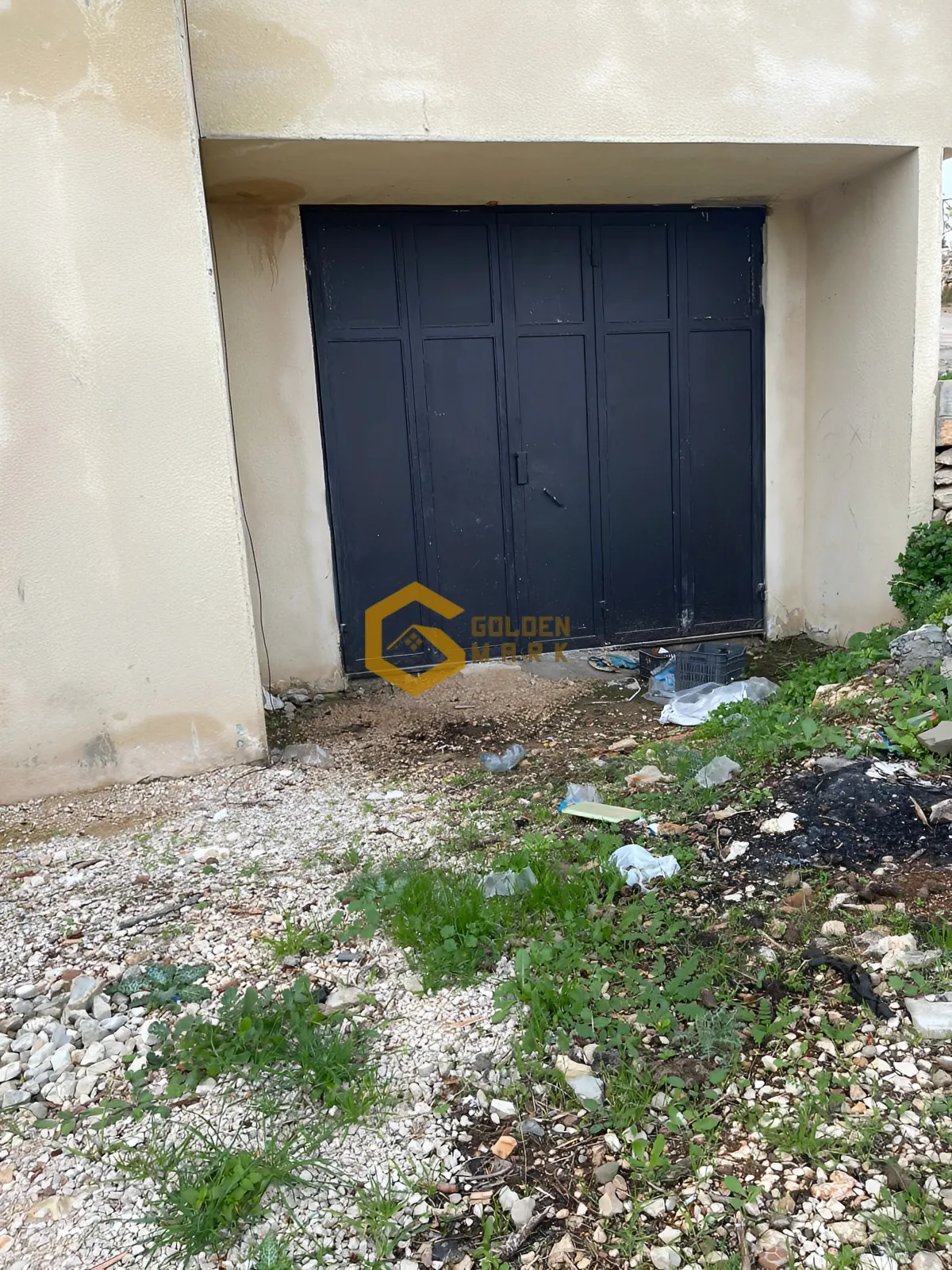 Warehouse for sale in Bziza