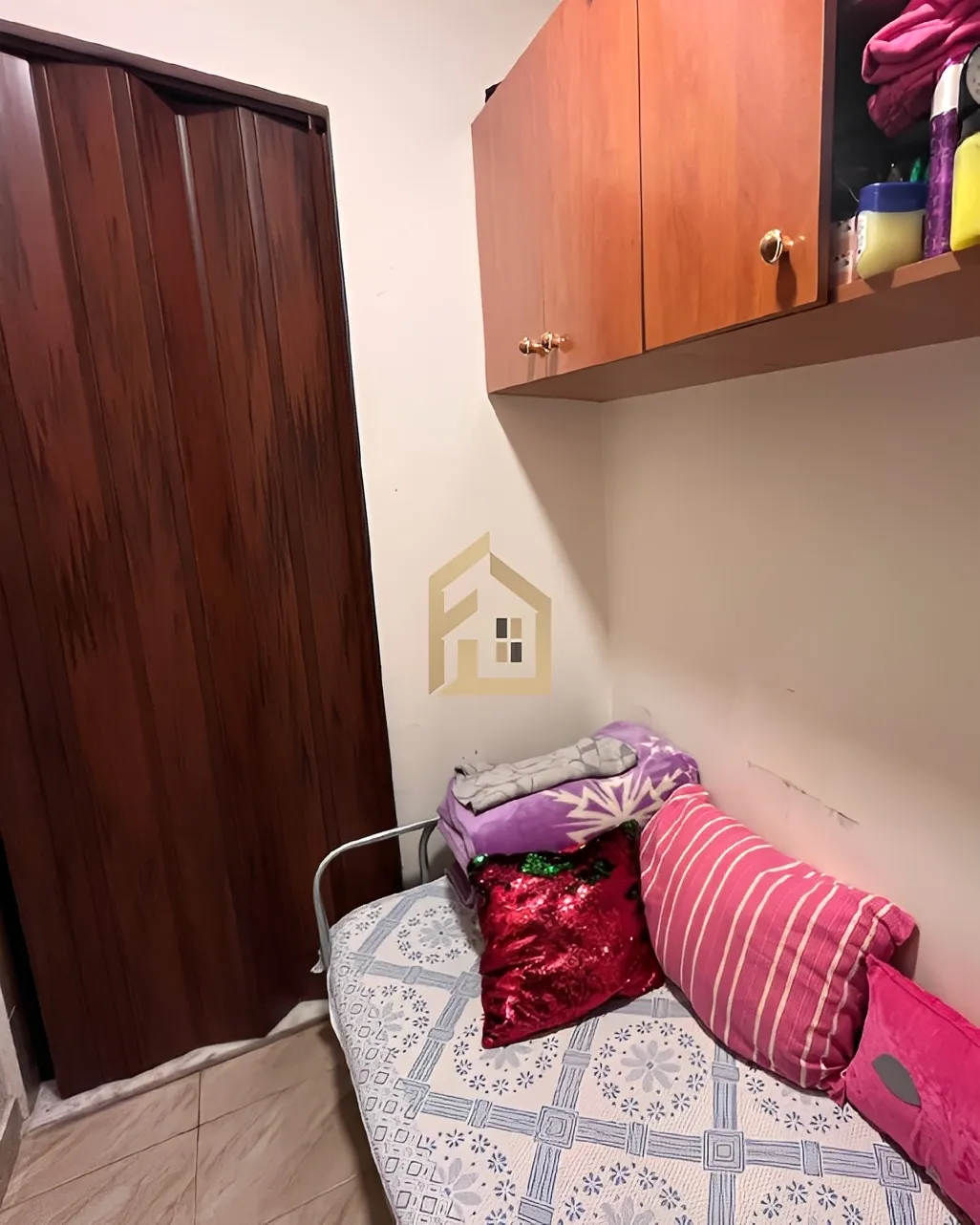 Apartment for Sale in Zarif, Bayrut, Lebanon