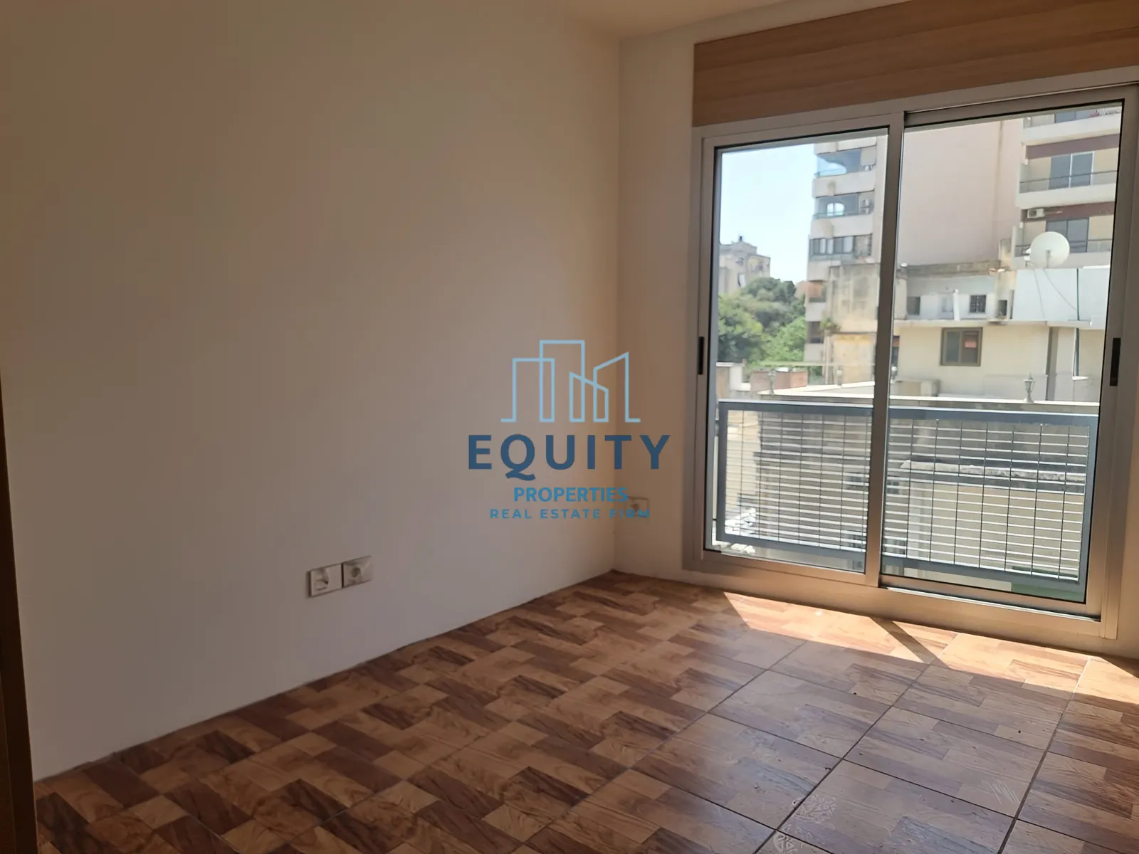 Apartment for Sale in Geitawi, Ashrafieh - 3 bed, 4 bath