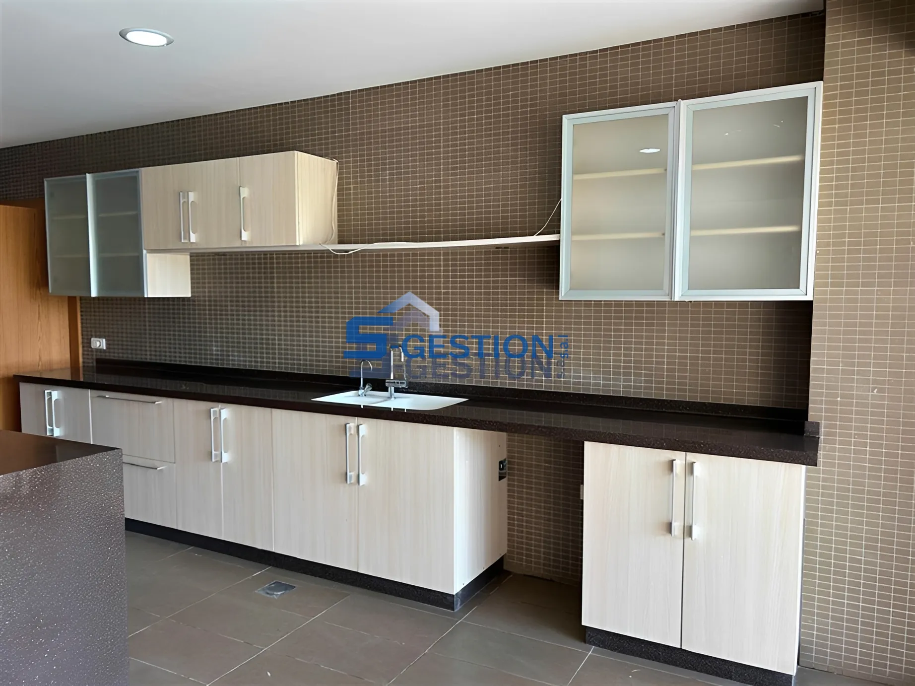Apartment for Rent in Dik El Mehdi