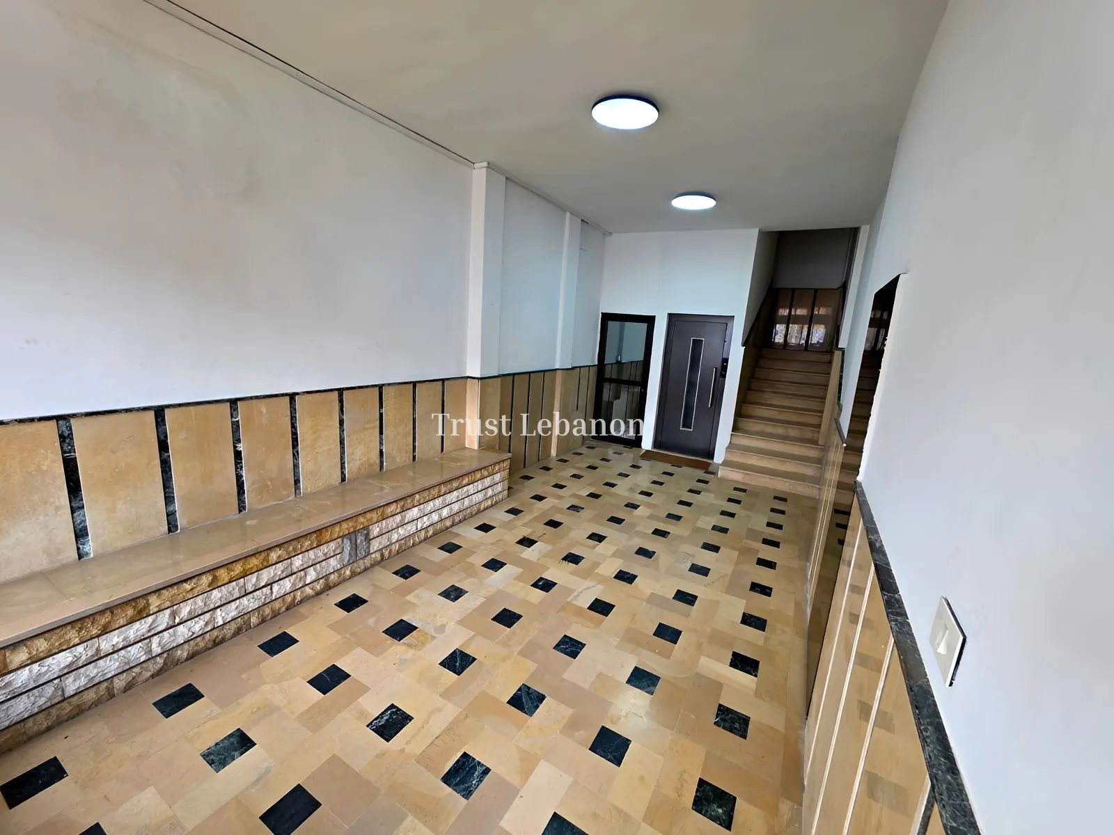 Office for rent in Antelias, Lebanon