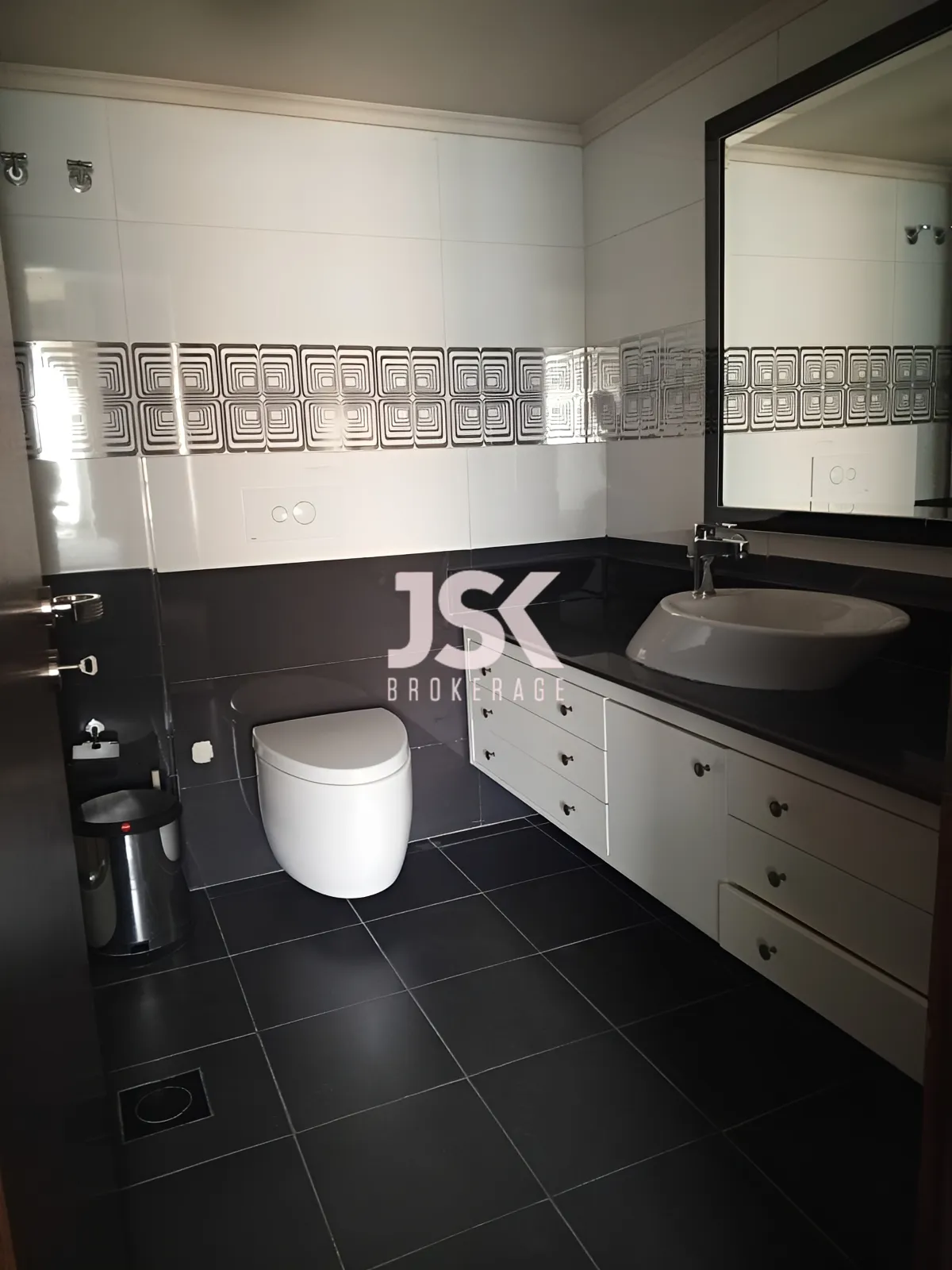 Apartment for Sale in Adma w Dafnah