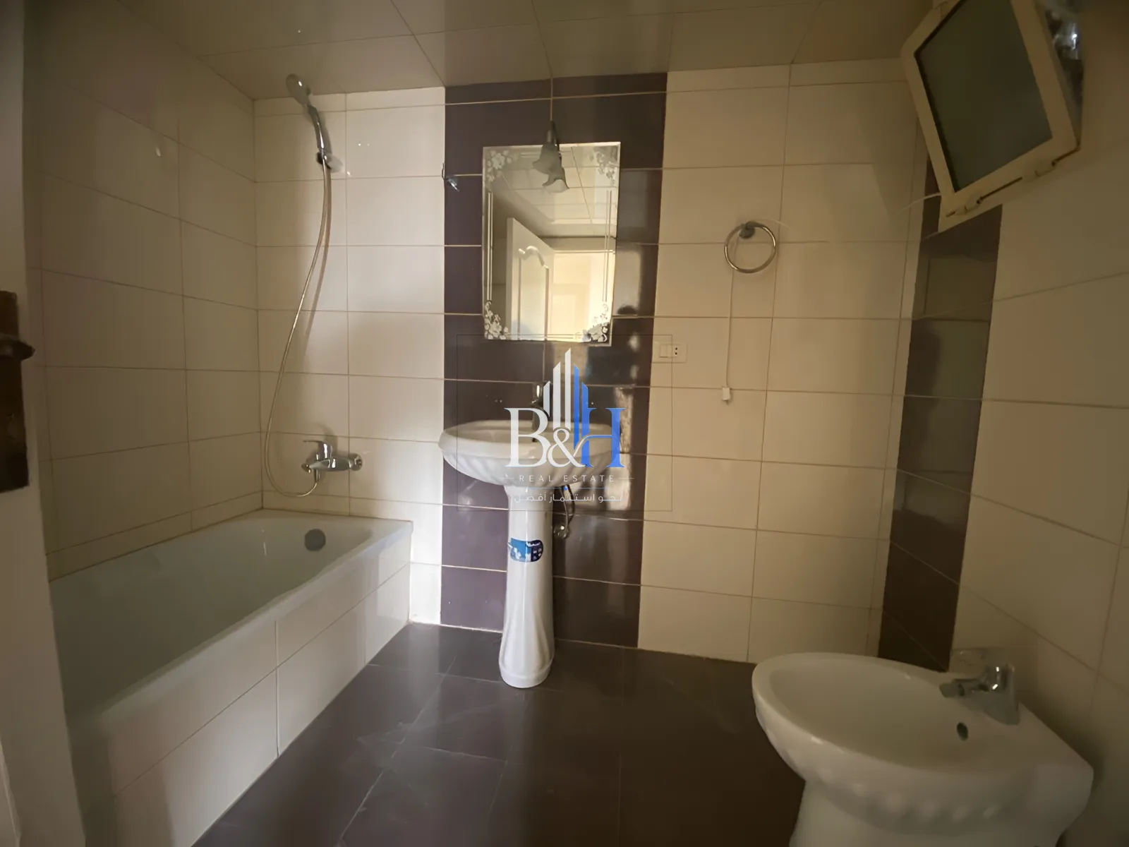 Apartment for sale in Dawhet aramoun, lebanon
