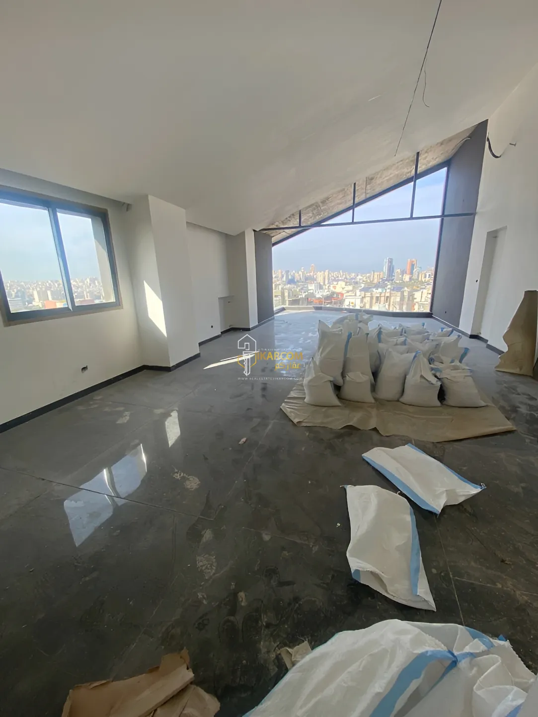 Apartment for sale in Hazmieh, Lebanon - 3 bed, 4 bath