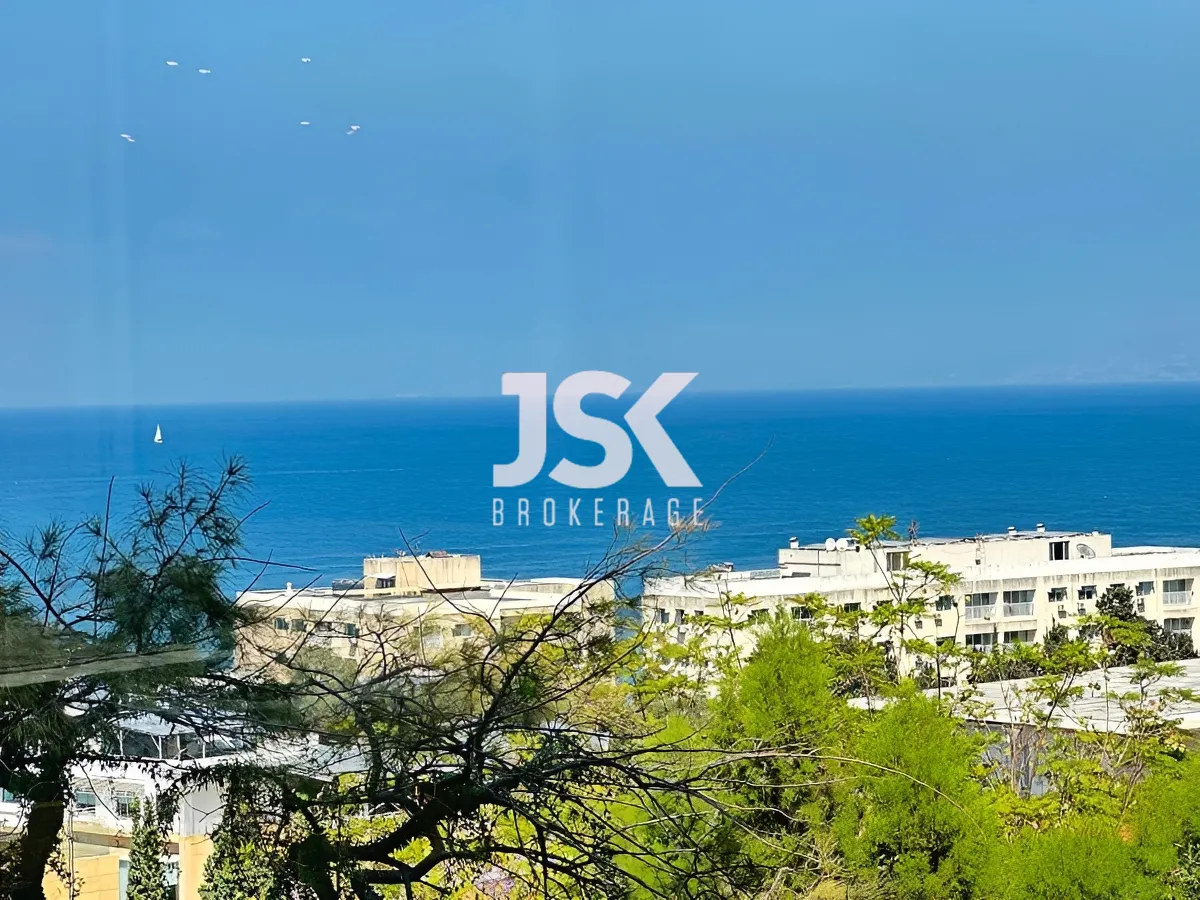 Apartment for Sale in Ain Al Mraiseh, Beirut, Lebanon - 3 bed, 4 bath