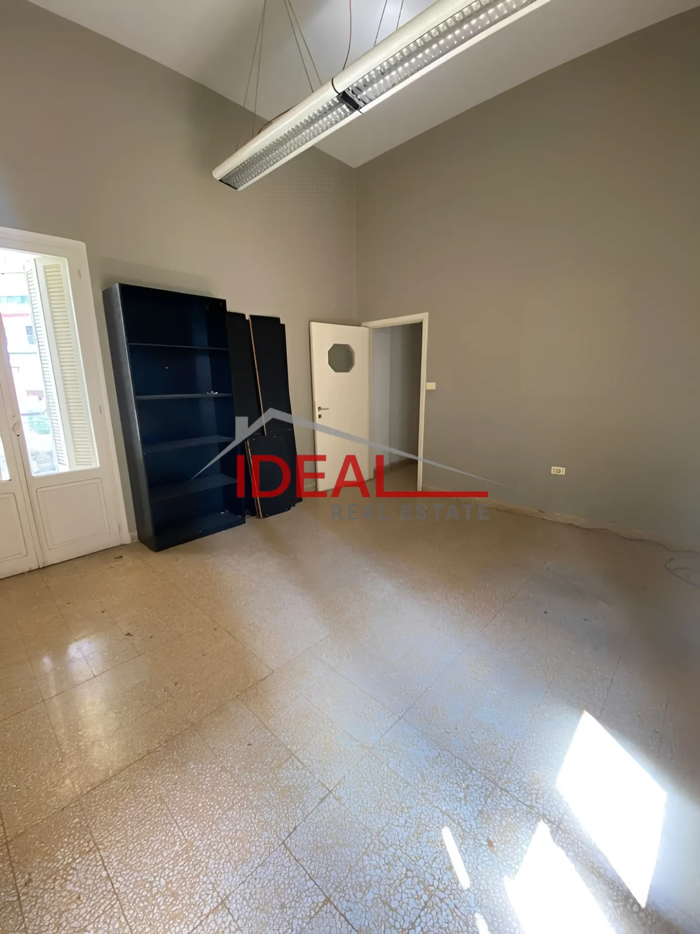 Apartment for Rent in Achrafieh, Beirut, Lebanon - 4 bed, 2 bath