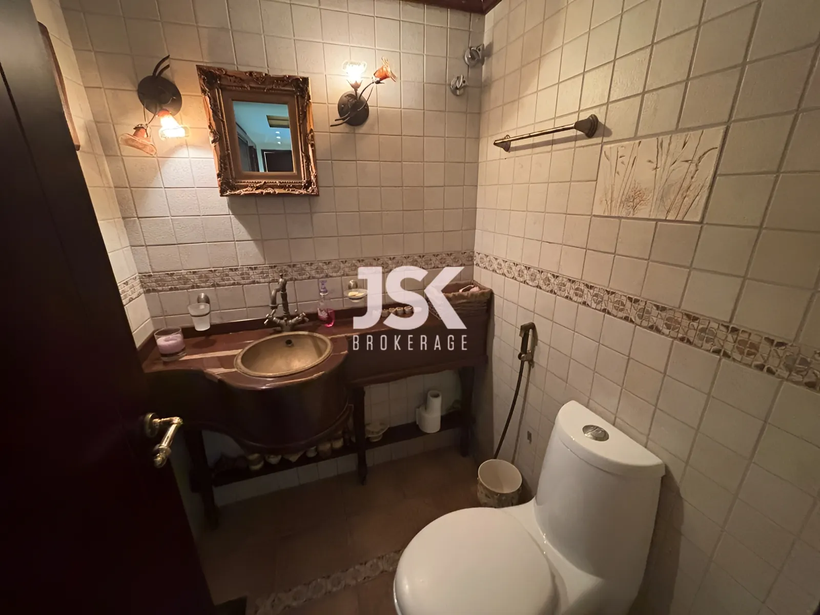 Duplex for Rent in Zikrit