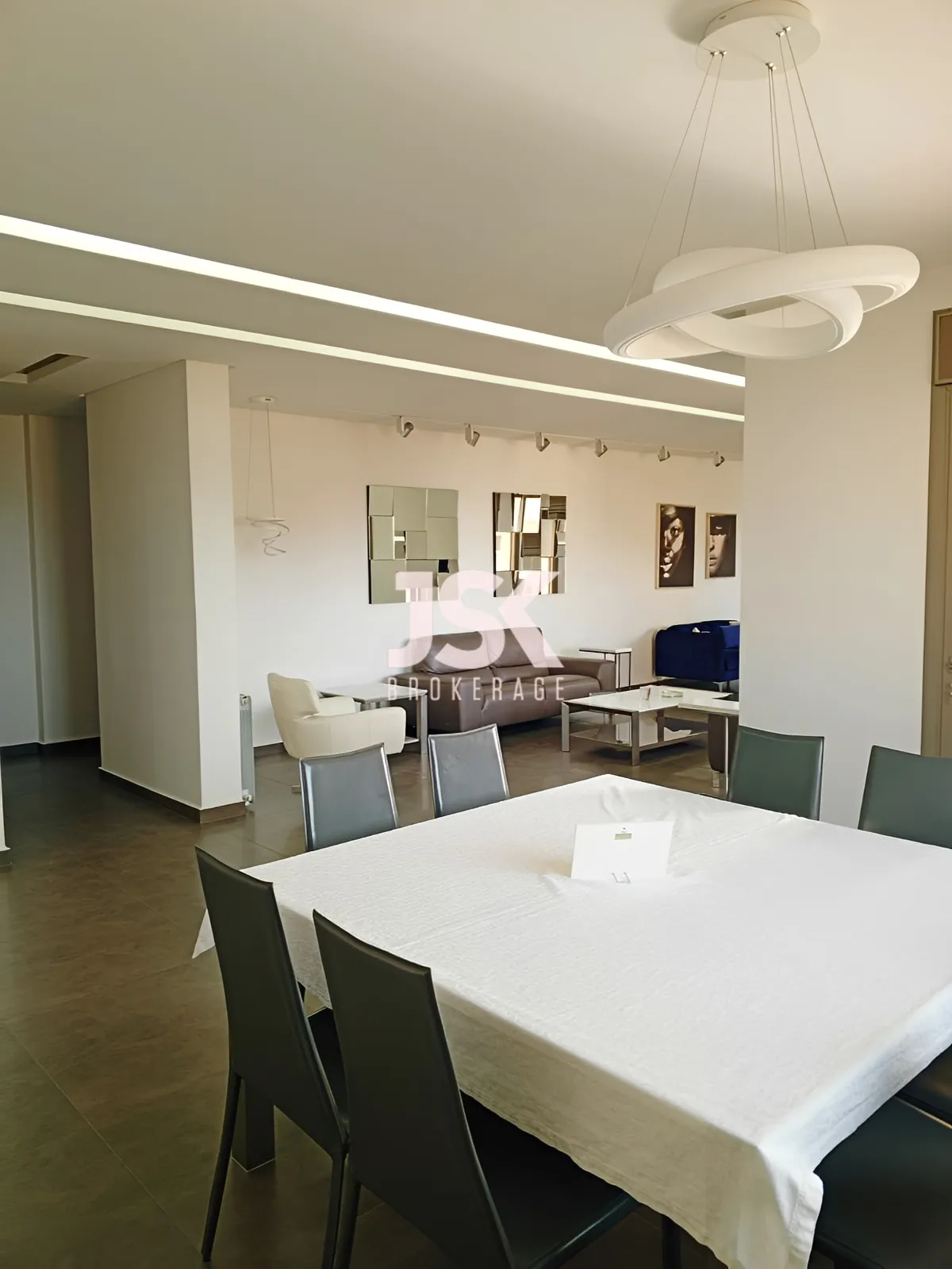 Apartment for Sale in Haret Sakher