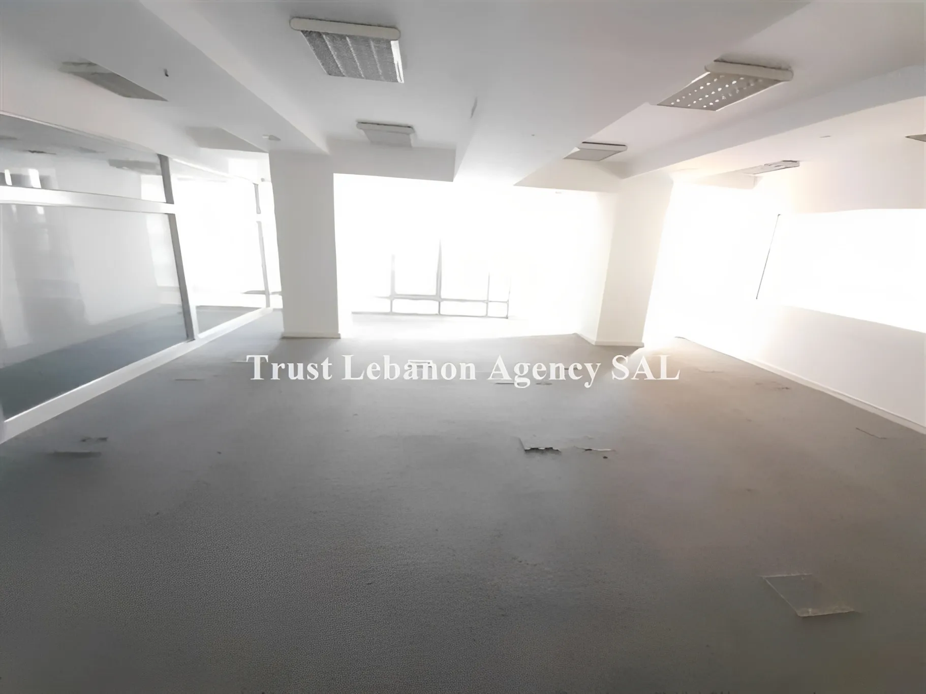 Office for rent in Baabda, Hazmieh
