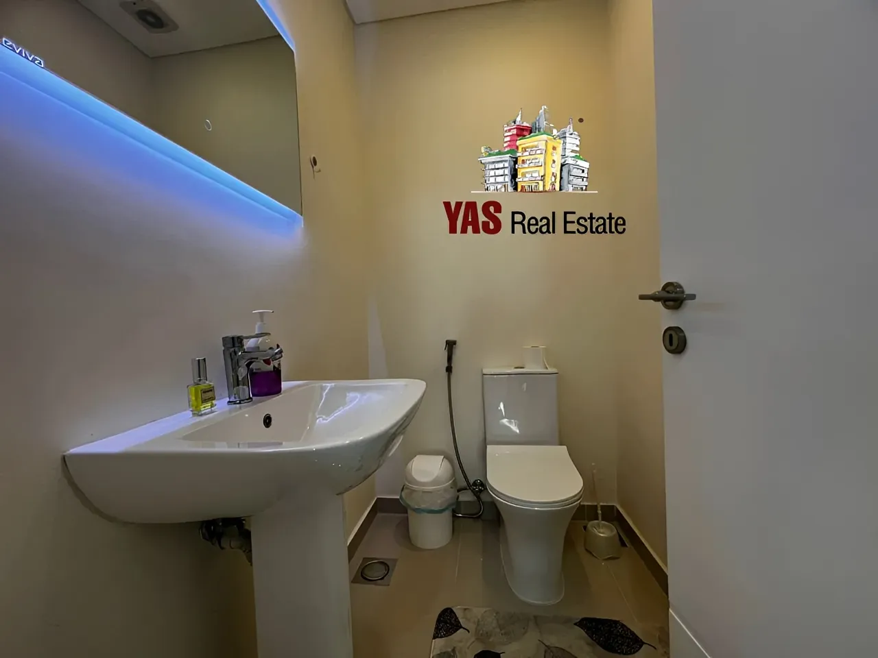Apartment for Rent in Ballouneh