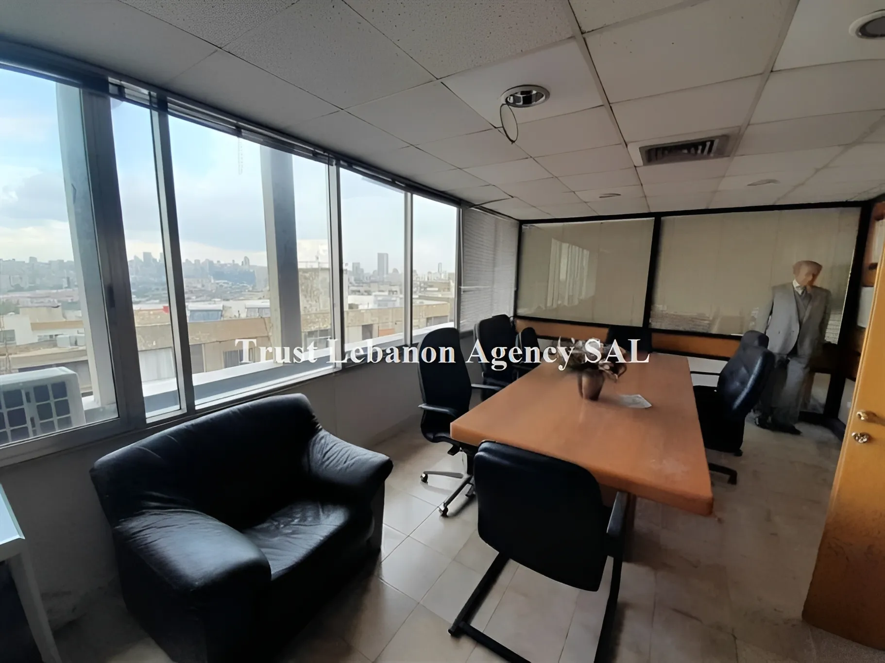 Office for rent in Baabda, Hazmieh