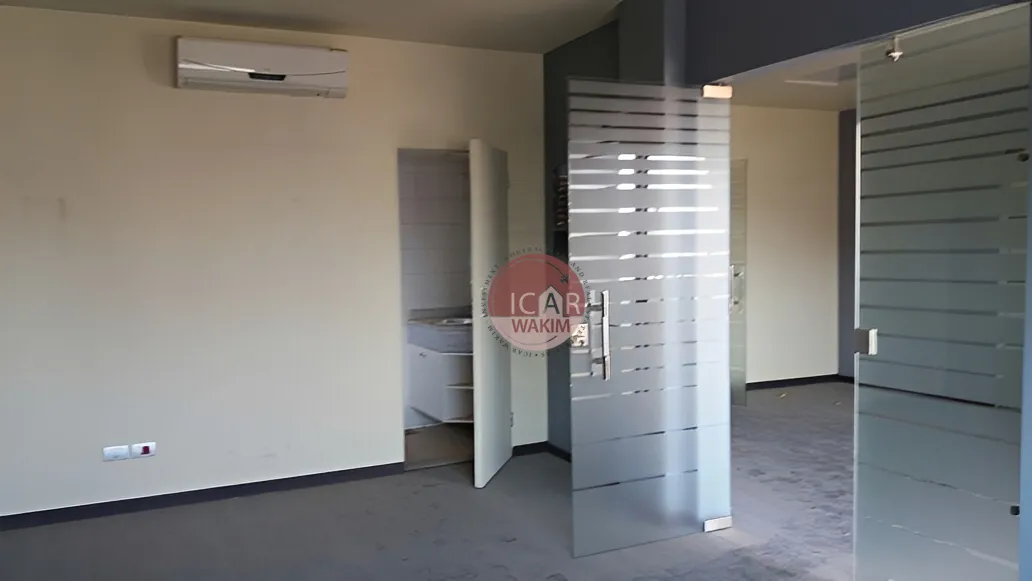 Office for rent in Jdeideh