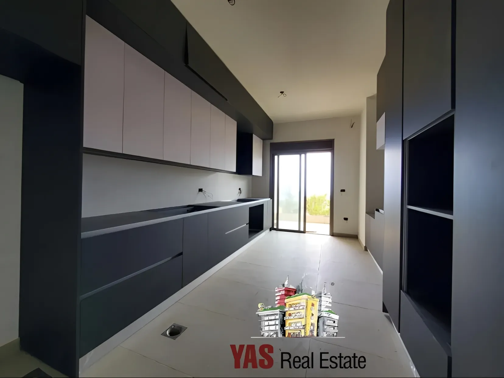 Apartment for Sale in Aintoura - 3 bed, 4 bath