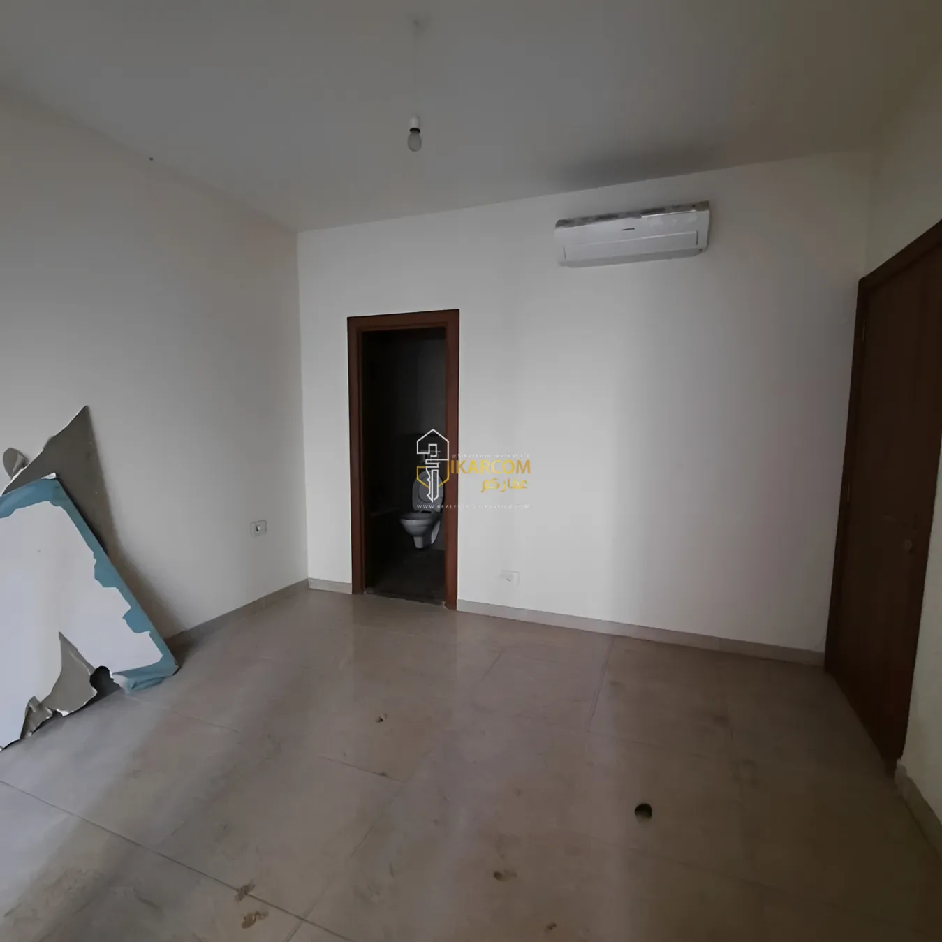 Apartment for sale in Achrafieh, Beirut, Lebanon - 2 bed, 3 bath