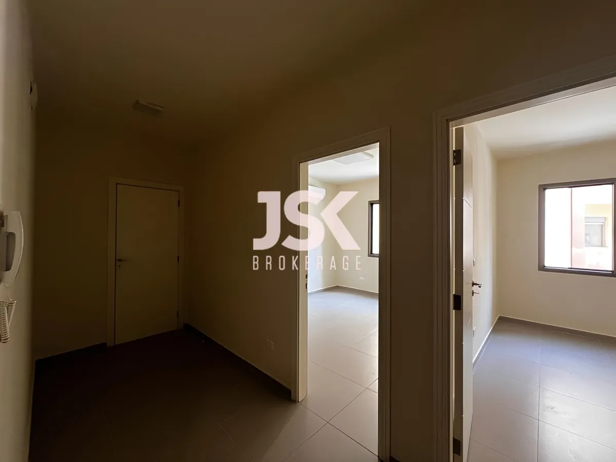Office for rent in Hadath
